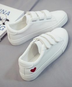Cute Heart Printed Comfo White SneakerFlats1-28