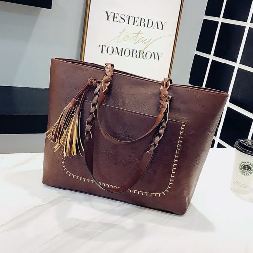 Celebrity Style Leather HandbagHandbagsmainimage42021-Large-Capacity-Women-Bags-Shoulder-Tote-Bags-bolsos-New-Women-Messenger-Bags-With-Tassel-Famous