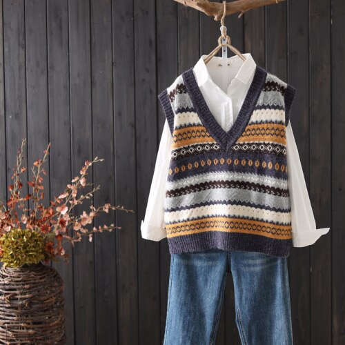 Knitter V-Neck Vintage SweaterTopsvariantimage0Women-Sweater-Vest-Argyle-Knitted-Vintage-Female-Fashion-Simple-Chic-Tops-V-neck-Loose-Autumn-Winter