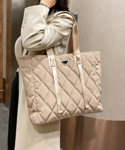 High Quality Nylon Handbag-Messenger BagHandbagsmainimage0Brand-Designer-Women-s-Tote-Bags-2020-Autumn-Winter-New-Lady-Shoulder-Bag-High-Quality-Nylon
