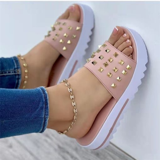 Women’s Platform Summer Sandals-SlippersSandalsmainimage12022-Large-Size-Rivets-Women-s-Slippers-Platform-Sandals-Summer-Women-s-Shoes-Flat-Slippers-Women