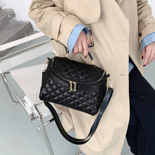 Fashion Crossbody PU Leather HandbagsHandbagsmainimage2Fashion-Crossbody-Bags-for-Women-2021-New-Soft-PU-Leather-Luxury-Designer-Handbag-Casual-Bucket-Bag