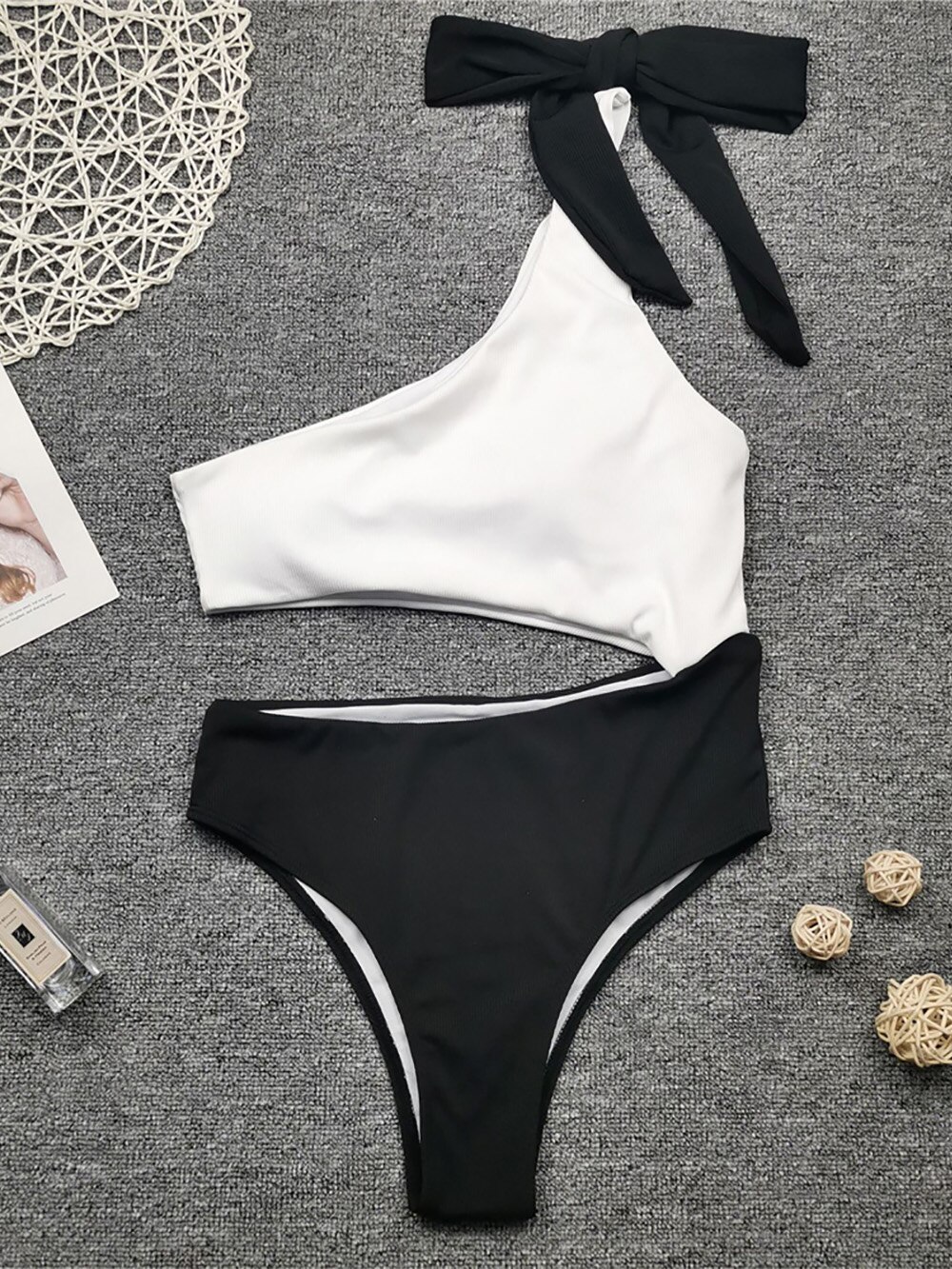 White Black One Shoulder Swimsuit – Miggon