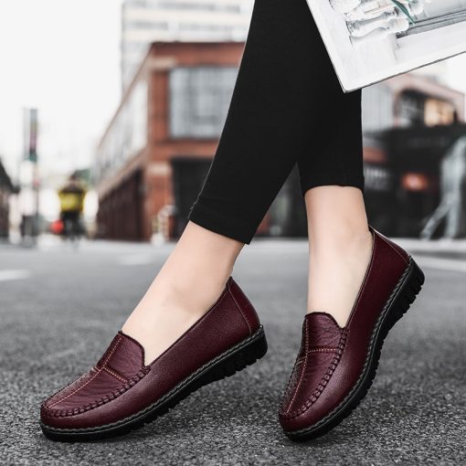 Women’s Casual Leather Comfortable LoafersFlatsmainimage0Summer-Women-Casual-Shoes-Leather-Designer-Women-Sneakers-Slip-on-Ladies-Loafers-Shoes-Lightweight-Mom-s