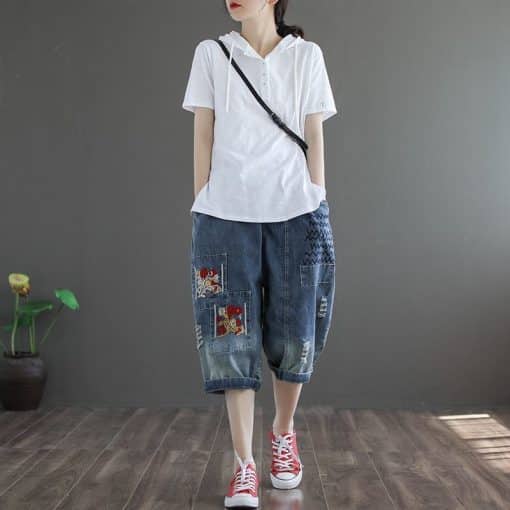 Korean Style Oversized Denim ShortsBottomsmainimage1Oversized-Denim-Shorts-Women-s-High-waist-Cropped-Trousers-Loose-and-Thin-Retro-Embroidery-Wide-leg