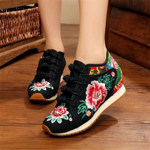 New Women’s Flower Embroidered Flat Casual Comfortable SneakersFlatsvariantimage1New-Spring-Women-s-Flower-Embroidered-Flat-Platform-Shoes-Chinese-Ladies-Casual-Comfort-Denim-Fabric-Sneakers