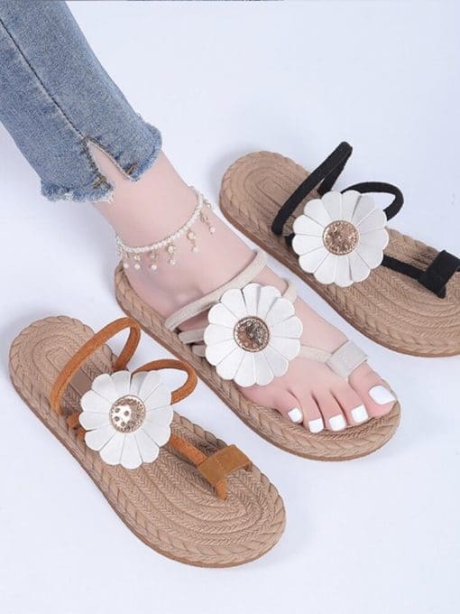 New Summer Trendy Flower Fashion SandalsSandalsmainimage32022-New-Sandals-Shoes-Flip-Flops-Shallow-Open-Toe-Summer-Fashion-Women-Outdoor-Beach-Beach-Designer