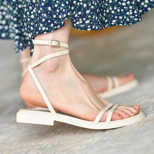 Summer New Fashion SandalsSandalsmainimage4Flats-Sandals-Women-Shoes-2022-Summer-New-Dress-Shoes-Women-Fashion-Peep-Toe-Buckle-Slippers-Flip