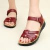 Fashion Mom Comfortable Gladiator SandalsSandalsmainimage4ZZPOHE-Summer-new-mother-Leather-sandals-large-size-soft-soled-Style-woman-sandals-casual-comfortable-grandmother