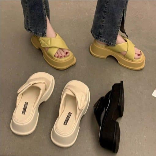 Fashion Concise Casual Comfortable Soft SandalsSandalsmainimage0Fashion-Concise-Women-Sandals-Flats-Platforms-Casual-Comfortable-Soft-Genuine-Leather-Shoes-Woman-Summer-2022-New
