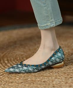 Women’s Pointed Rivets Decorative Retro Print SandalsSandalsvariantimage0Spring-and-Autumn-Elegant-Women-s-Shoes-Metal-Thick-Heel-3CM-Pointed-Rivets-Decorative-Retro-Print