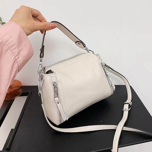 Genuine Leather Women’s HandbagsHandbagsmainimage1100-Genuine-Leather-Women-Handbags-Cowhide-Women-Shoulder-bag-Fashion-Luxury-Ladies-Messenger-Bags-High-Quality