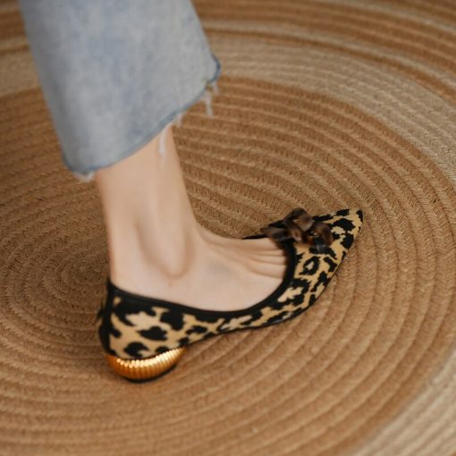 New Female Flock Flat Sexy LoafersFlatsmainimage12022-New-Female-Flock-Flats-Pointy-Shoes-Soft-Ballet-Slip-Ons-Spring-Footwear-Leopard-Printed-Black