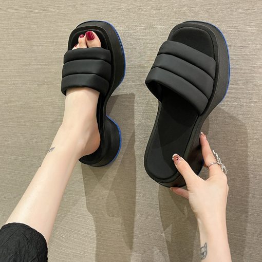 Women’s Fashion Outdoor Wear Chunky SlippersSandalsmainimage1Platform-Women-Slippers-New-Chunky-Summer-Shoes-2022-Pumps-Fashion-Outdoor-Slides-Ladies-Sandals-Casual-Flip
