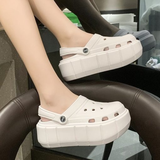 Women’s Flat Hollow Comfortable SlippersSandalsmainimage1Women-Flats-Hollow-Slippers-2022-Summer-New-Platform-Sandals-Designer-Casual-Slides-Women-Shoes-Fashion-Slingback