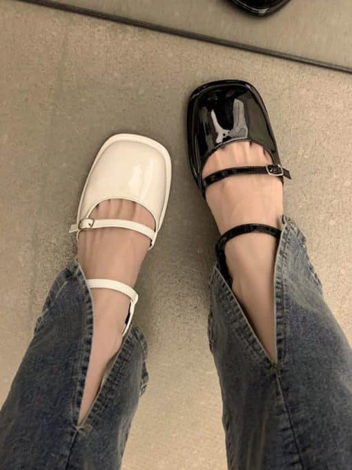 Women’s Non-slip Round Toe SandalsSandalsmainimage2Non-slip-Round-Toe-Sandals-Shoes-Ladies-Casual-2022-Summer-Hollow-Beach-Elegant-Shoes-Korean-Fashion