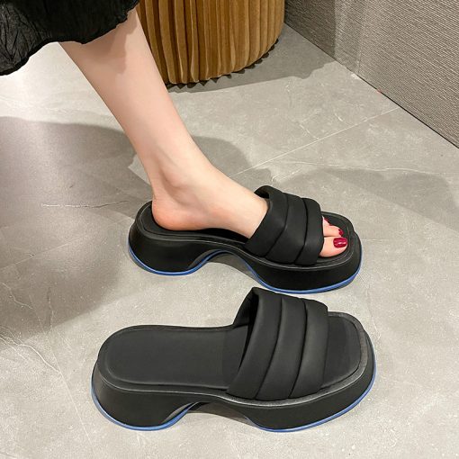 Women’s Fashion Outdoor Wear Chunky SlippersSandalsmainimage2Platform-Women-Slippers-New-Chunky-Summer-Shoes-2022-Pumps-Fashion-Outdoor-Slides-Ladies-Sandals-Casual-Flip