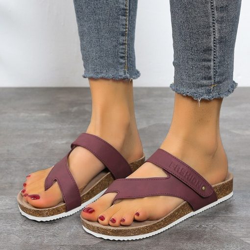 Women’s New Trendy Comfortable Fashion SlippersSandalsvariantimage3Trendy-Shoes-Women-Summer-2022-New-Casual-Flats-Sport-Slippers-Fad-Designer-Beach-Flip-Flops-Slides