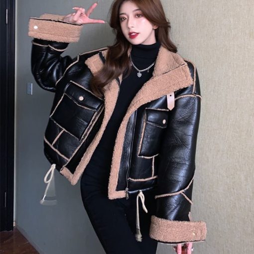 Korean Lamb Fur Loose Short Padded Leather Tooling JacketTopsmainimage0Korean-Lamb-Fur-Loose-Short-Padded-PU-Leather-Tooling-Cotton-Jacket-Female-Warm-Parkas-Black-Women