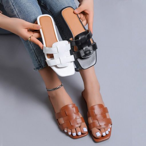 Women’s New Chain Square Toe Flat SlippersSandalsmainimage5Plus-Size-35-43-Flat-Women-Slippers-2022-New-Chain-Square-Toe-Flat-Shoes-Women-Sandalias