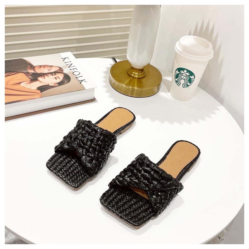 Women’s Fashion Crocheting Grass Square Toe Slippers – Miggon