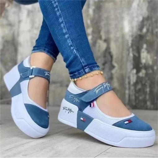 2022 Fashion Sneakers Women Slip On Outdoor Casual Sneakers Breathable Platform Ladies Walking Shoes Plus Size.jpg Q90.jpg 1