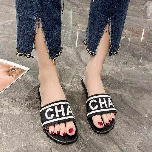 Summer Fashion Women Slides Black White Design Brand Woman Flat Heels Open Toes Slippers House Flip Flop 2022 Causal Shoes