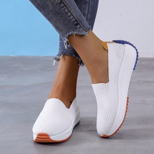 main image1Breathable Sneakers Fashion Women Flats Slip on Mesh Shoes Woman Light Sneakers Spring Autumn Loafers Femme