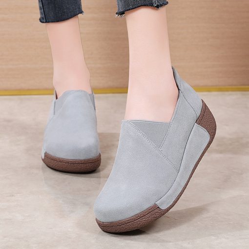 main image1Comemore 2022 Trend Spring New Leather Sneakerswith Platform Fashion Thick Bottom Slip on Shoes Women s