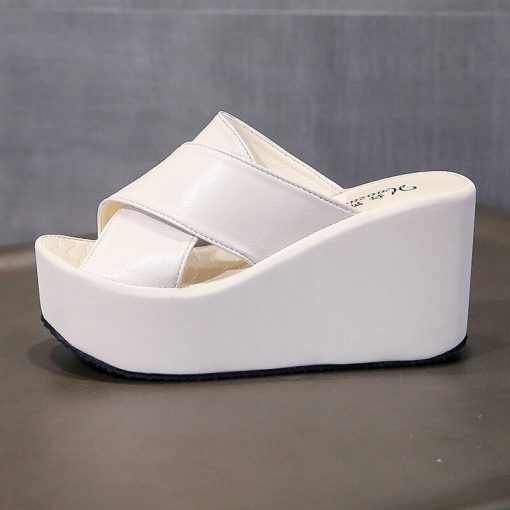 main image2Rimocy Casual Thick Bottom Platform Slippers Women 2022 Summer Outdoor Cross Strap Wedges Slides Woman Non