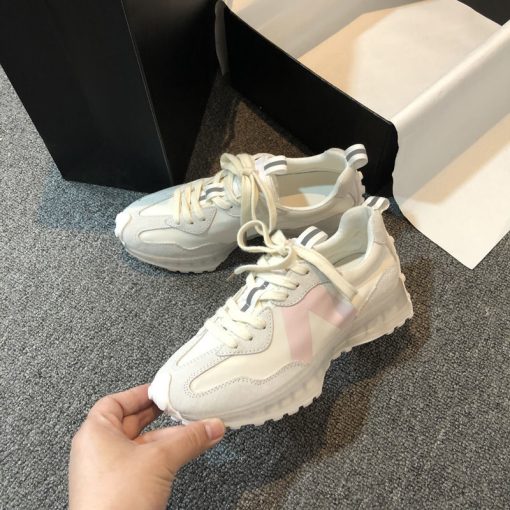 main image2White Women Shoes New Chunky Sneakers For Women Lace Up White Vulcanize Shoes Casual Fashion Dad