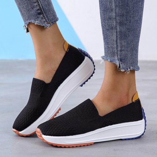 main image3Breathable Sneakers Fashion Women Flats Slip on Mesh Shoes Woman Light Sneakers Spring Autumn Loafers Femme