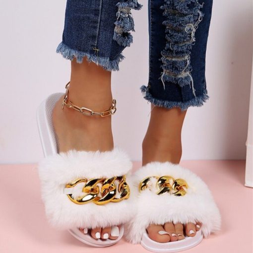 Women’s New Fashion Fur Chain Comfortable Slippersvariant image4Women Big Size Home Slippers Flats Furry Flip Flops Shoes Female Indoor Casual Metal Chain Shoes