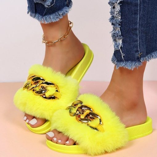 Women’s New Fashion Fur Chain Comfortable Slippersvariant image5Women Big Size Home Slippers Flats Furry Flip Flops Shoes Female Indoor Casual Metal Chain Shoes