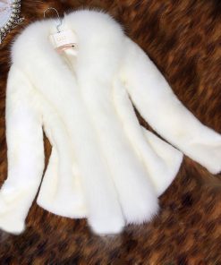 main image02022 Winter Women Fur Coats White Black New Thick Warm Faux Fur Jacket Short Outerwear