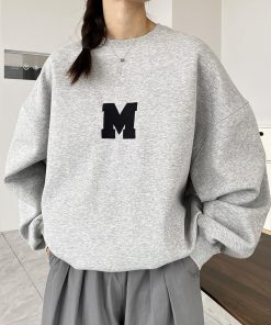 main image0Embroidered design sweater women s 2022 autumn and winter new round neck oversize wind thin top