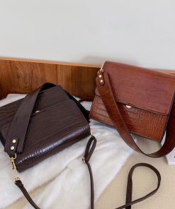 main image1Stone Patent Black Crossbody Bags For Women 2022 Small Handbag Small Bag PU Leather Hand Bag