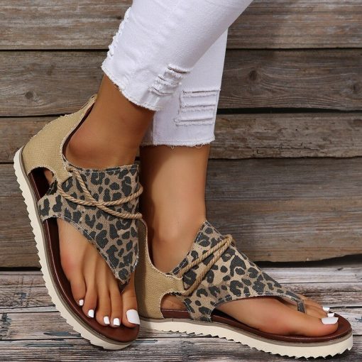 main image1Women Sandals 2022 Flat Leopard Flower Print Summer Shoes Large Size Beach Platform Sandals Retro Gladiator