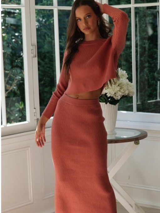 main image2Knitted 2 Pieces Set Women Pullovers Sweater Crop Tops Knitted Skirts Bodycon Office Lady Skirts 2PCS