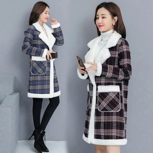 main image2Winter Korean Plus velvet Thicken Women s Jacket Warm Loose Plaid Long Outerwear Faux Lamb velvet