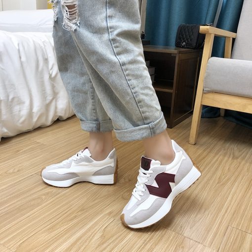 main image3Women Luxury Sports Shoes 2022 Spring Autumn New Air Mesh Color Block Popular Trendy Soft Sole