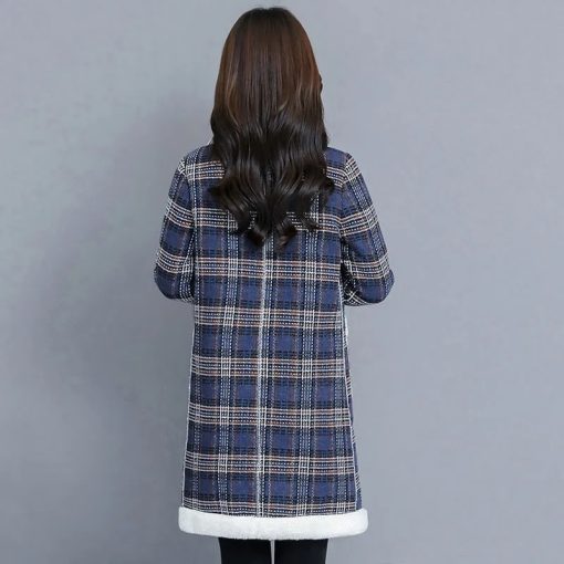 main image4Winter Korean Plus velvet Thicken Women s Jacket Warm Loose Plaid Long Outerwear Faux Lamb velvet