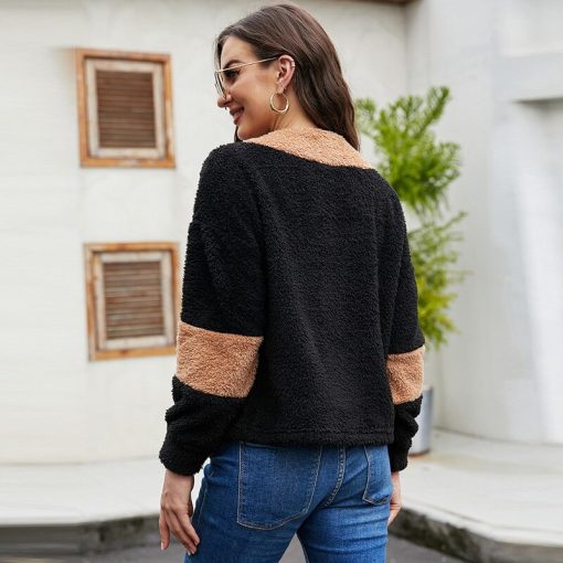main image5Autumn Vintage Plush Sweatshirt Women Loose Casual Pocket Sweatshirt Long Sleeves Lady Pullover Street Wear Female