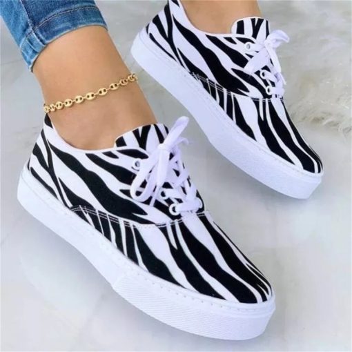 variant image12022 New Spring Fashion Canvas Shoes Women Mix Colors Ladies Lace Up Comfy Casual Shoes 36