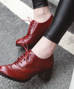 Women Pumps Round Toe 5.5cm Wood Heels Platform Brogue Student Carved Retro Lace Up Classic Spring
