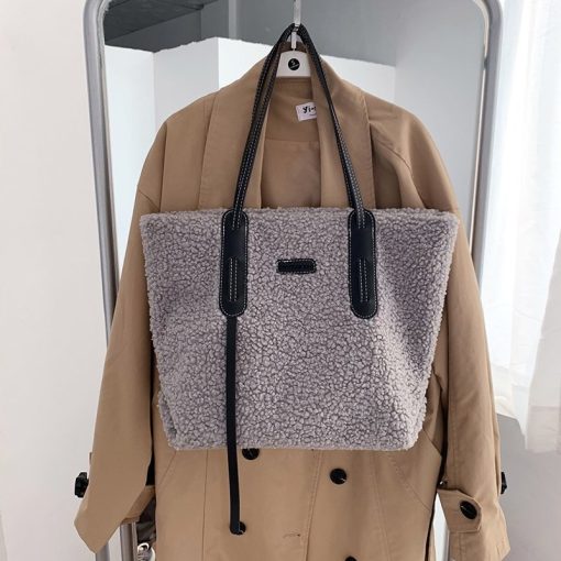 variant image1Designer Lambwool Large Shoulder Bag Woman Fashion Faux Fur Ladies Handbags Winter Luxury Plush Shopping Tote