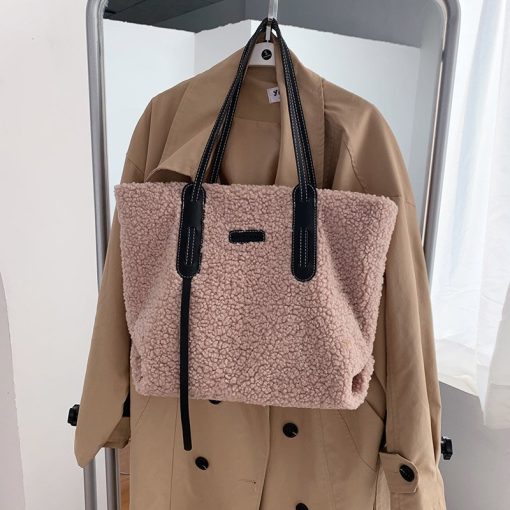 variant image2Designer Lambwool Large Shoulder Bag Woman Fashion Faux Fur Ladies Handbags Winter Luxury Plush Shopping Tote