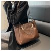 Womens Big Shoulder Bags Quality Soft Leather Tote Bag New Pearl Chain Pendant Handbag Female Simple Large Capacity Shopper Bag