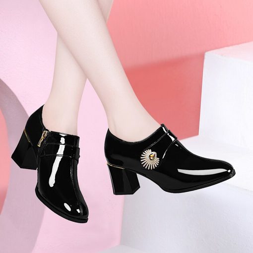 main image0Modern Work shoes black 2023 new mid heel thick heel single shoes women s shoes high