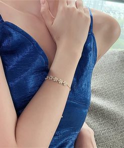 main image1Elegant Inlaid Rhinestone Korean Bracelets Gold Colour Flower Charm Bracelet For Women Fashion Jewelry Accessories Party